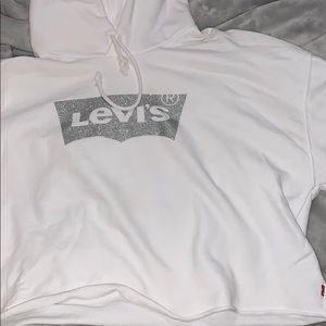 New Levi’s crop sweater